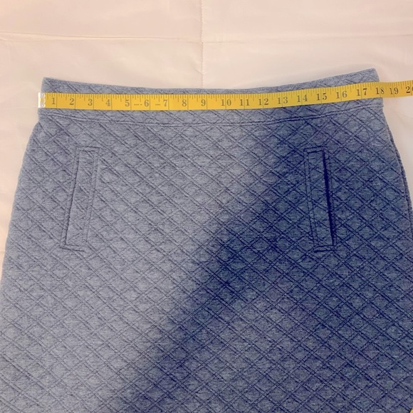 Loft Mini Quilt Pattern Skirt Size L - Picture 3 of 8